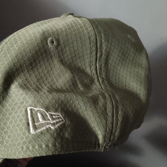 Nfl eagles fitted hat colab with army - Picture 4 of 6